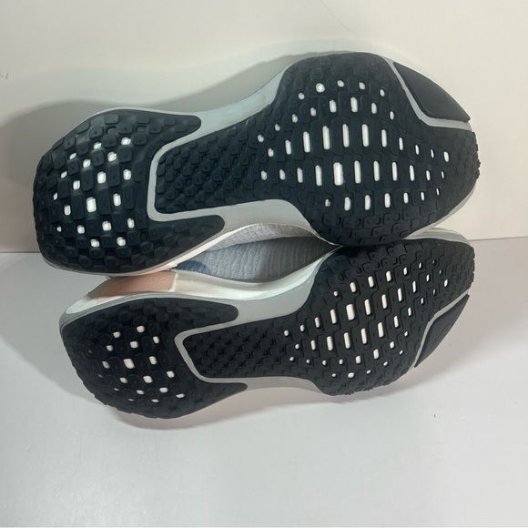 Nike ZoomX Invincible 3 Photon Dust Smoke Gray DR2660-010 Women Sz. 10 M 8.5 New - Picture 12 of 12